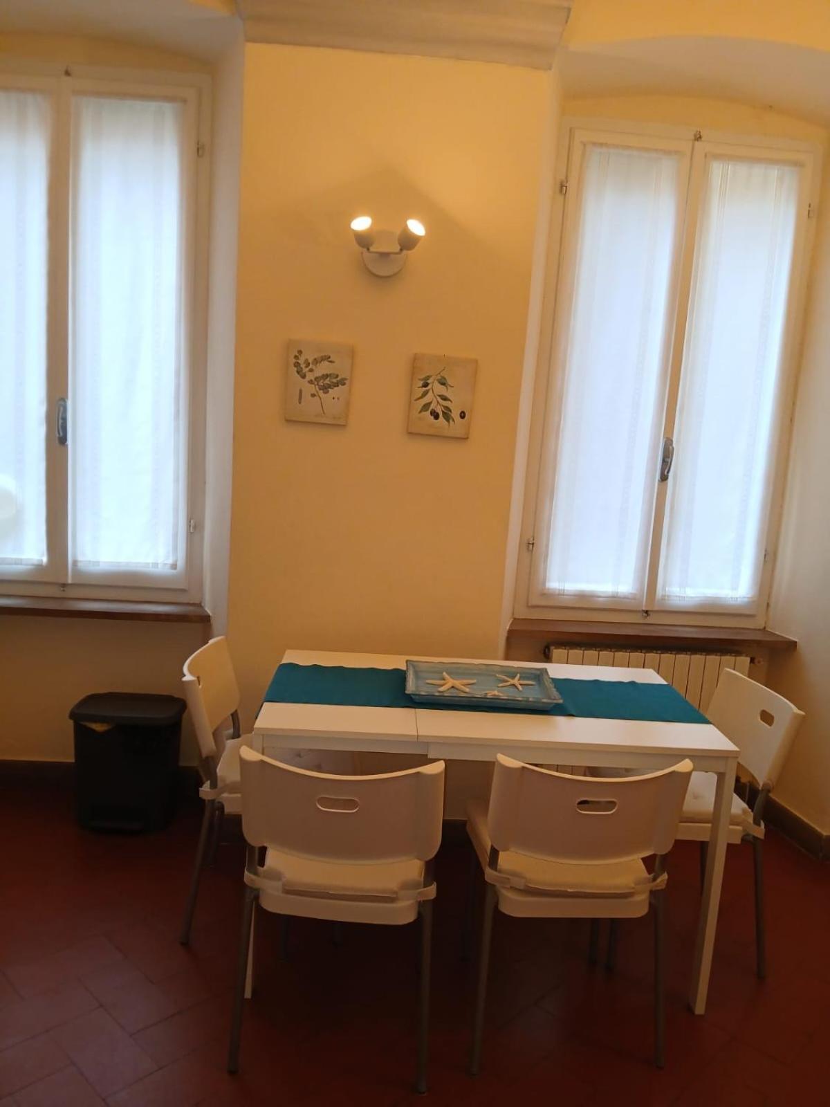 A Little Gem In The Old City Center... Lerici Luaran gambar