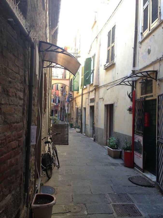 A Little Gem In The Old City Center... Lerici Luaran gambar